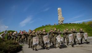 Orkiestra Reprezentacyjna WOT na Westerplatte.